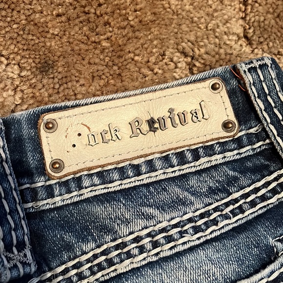 Rock Revival Ali Straight Jeans - Picture 3 of 5